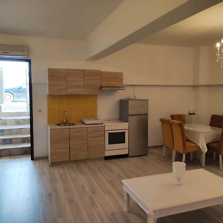 Superior Chic Family Apartment Kalampáka Buitenkant foto
