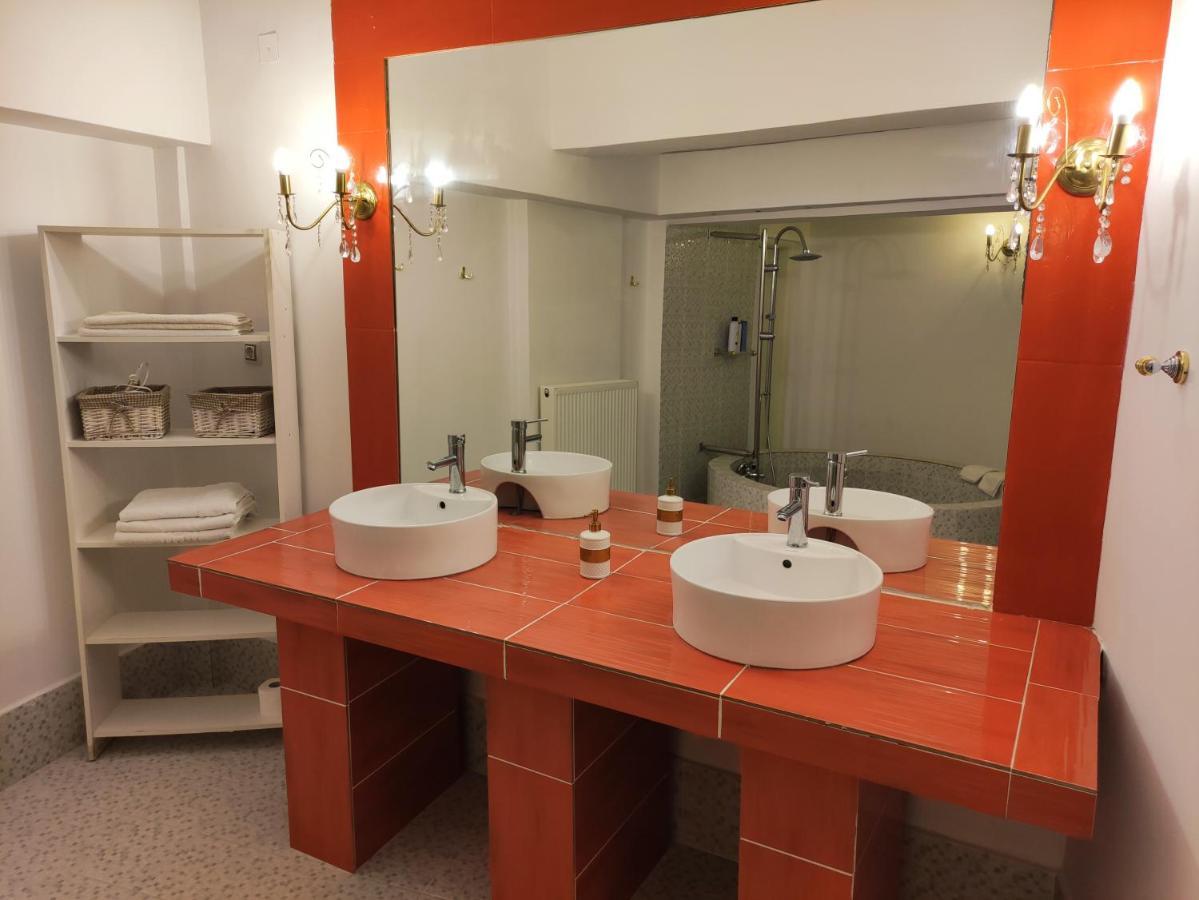 Superior Chic Family Apartment Kalampáka Buitenkant foto